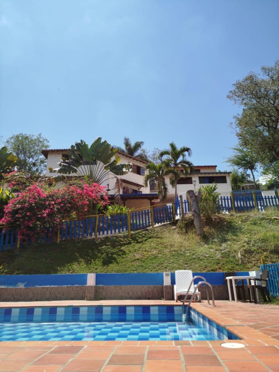 סן גיל Hotel Bay Sea מראה חיצוני תמונה